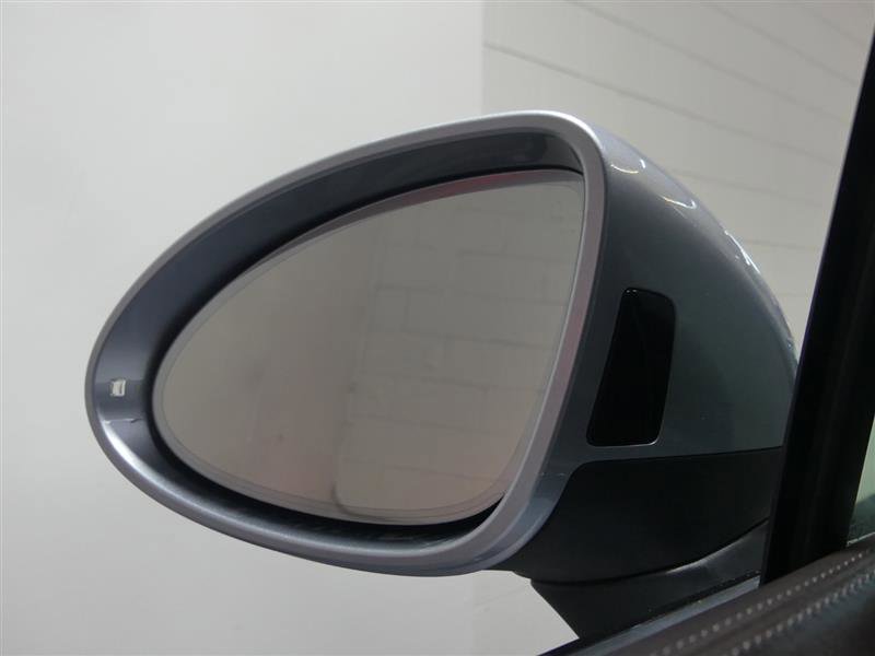 Used 2017 Porsche Cayenne GTS AWD/4WD image 14