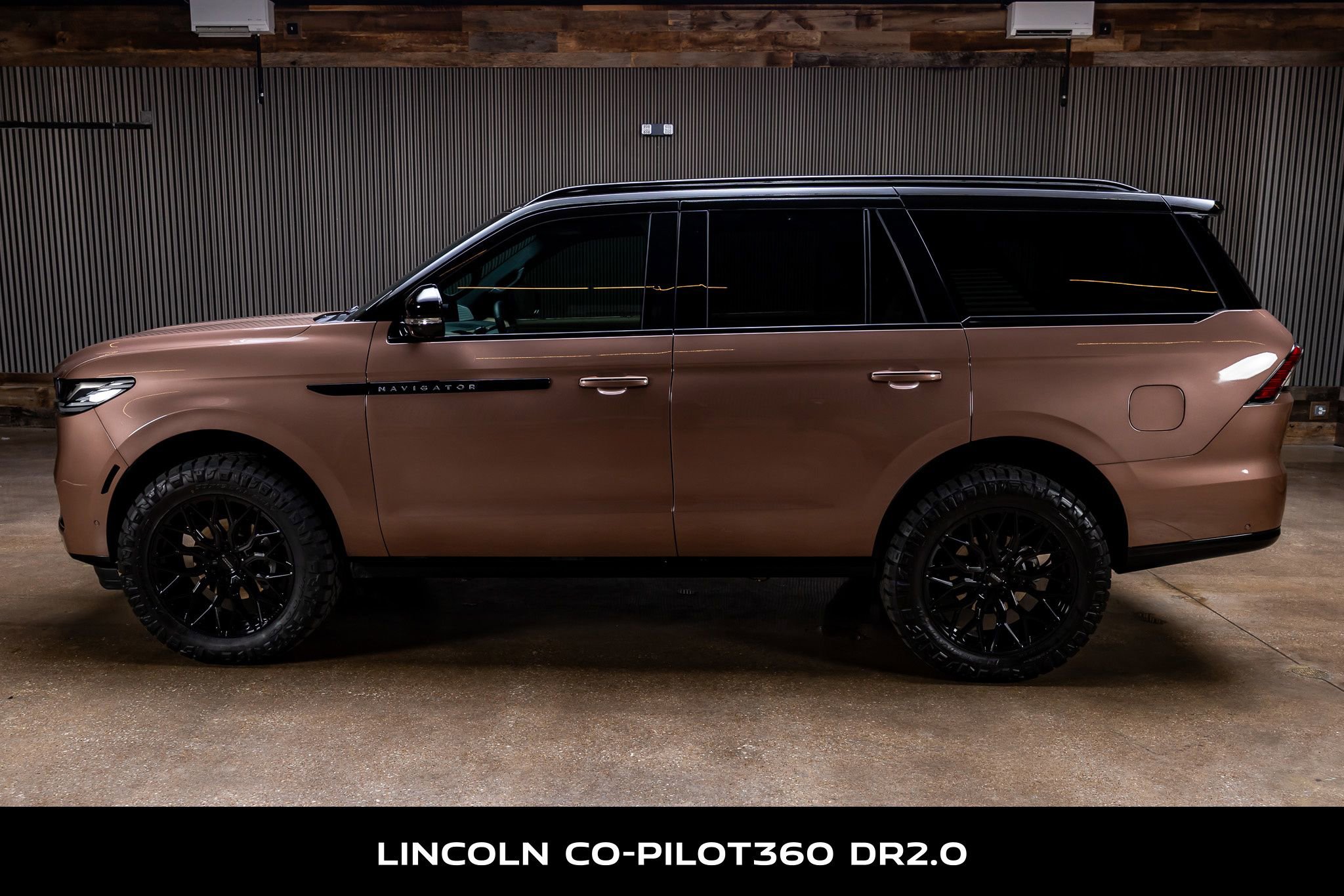 Used 2025 Lincoln Navigator Black Label AWD/4WD image 6