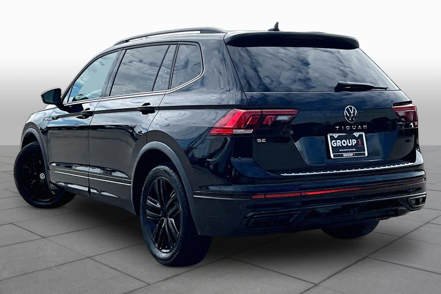 Used 2022 Volkswagen Tiguan SE R-Line FWD image 12