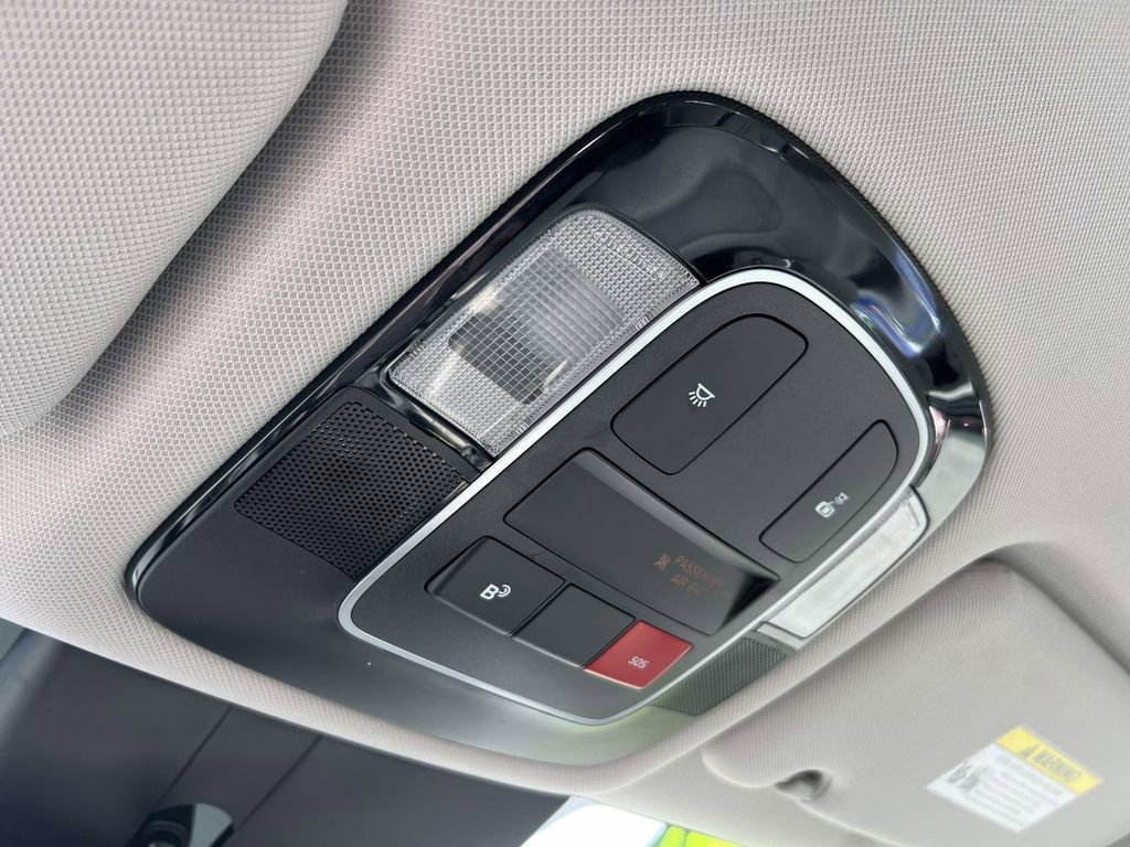 Certified 2025 Hyundai Sonata SE FWD image 32