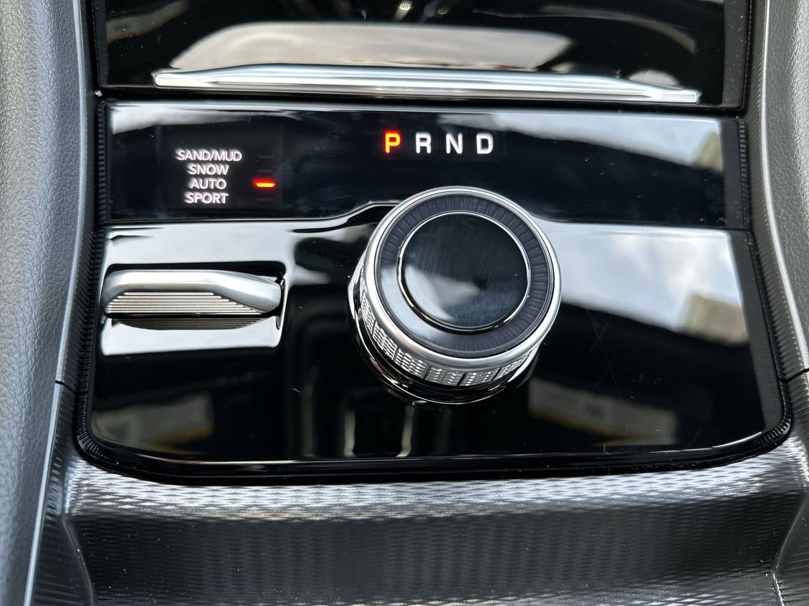 New 2025 Jeep Grand Cherokee Limited w/ Luxury Tech Group II image 22