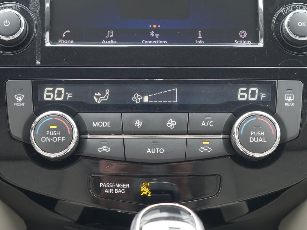 Used 2020 Nissan Rogue Sport SV FWD image 39