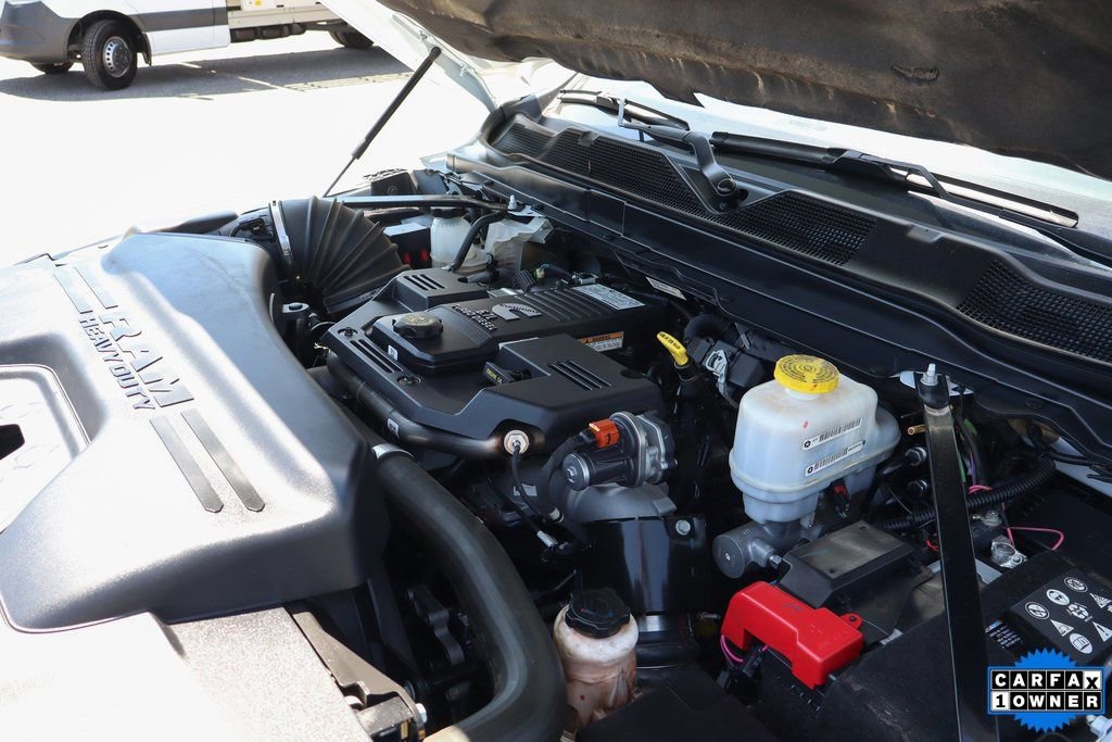 Used 2022 RAM 5500 Tradesman AWD/4WD image 14