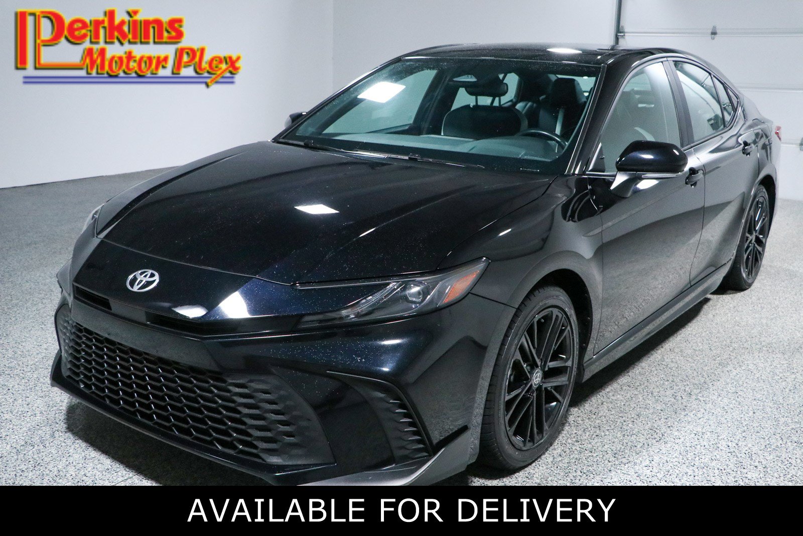 Used 2025 Toyota Camry SE