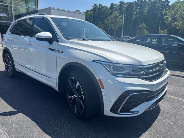 Certified 2024 Volkswagen Tiguan SEL R-Line AWD/4WD image 5