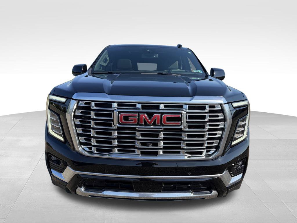 Used 2026 GMC Yukon Denali w/ Sun & Power Step Package AWD/4WD image 31