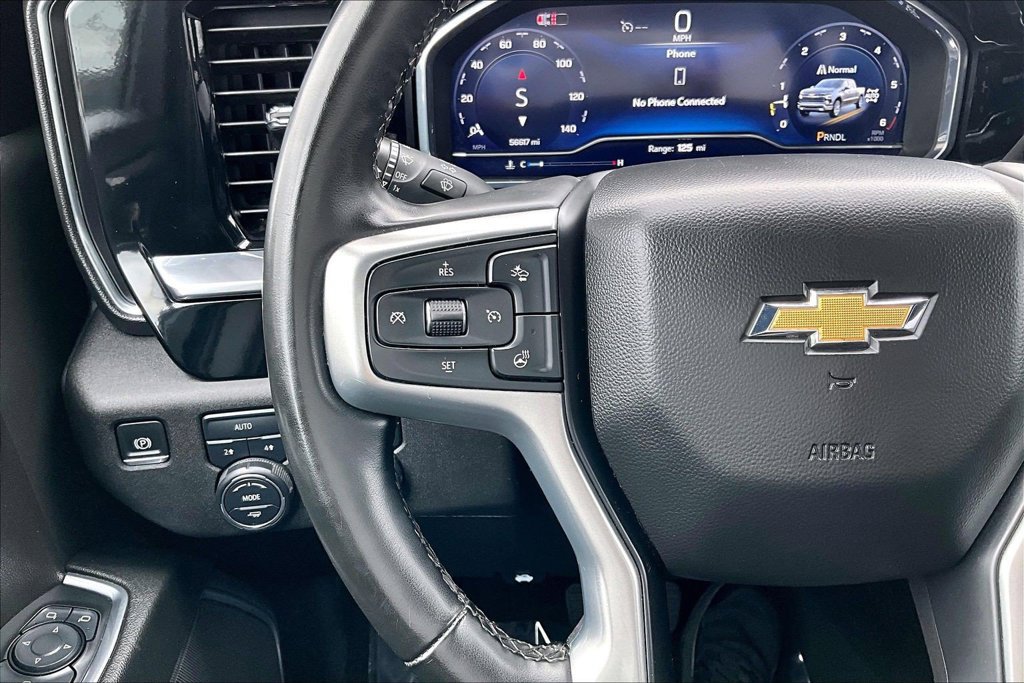 Used 2025 Chevrolet Silverado 1500 LT AWD/4WD image 12