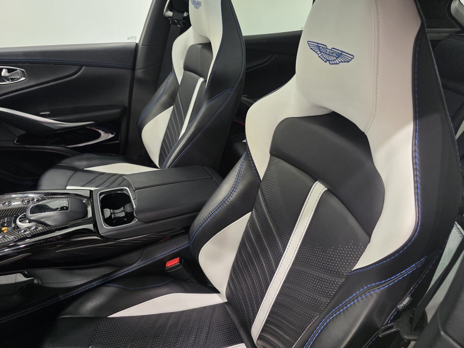 Used 2023 Aston Martin DBX 707 AWD/4WD image 18