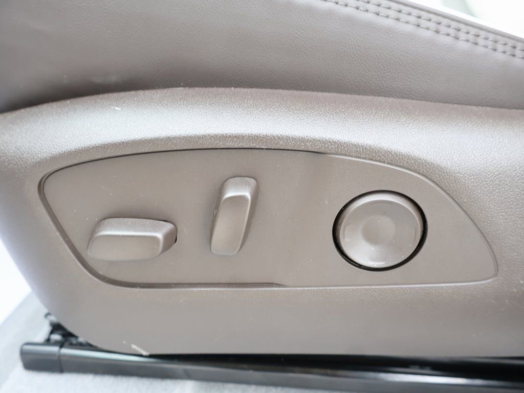 New 2026 GMC Acadia Denali w/ Super Cruise Package image 13