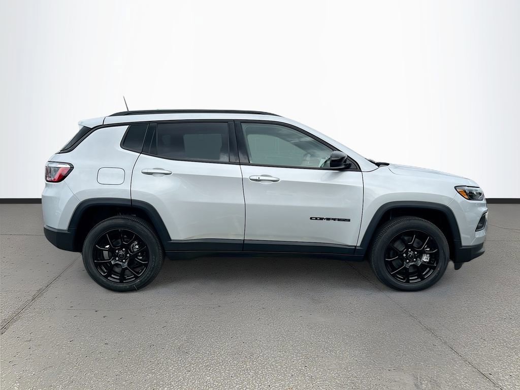 New 2026 Jeep Compass Latitude AWD/4WD image 8