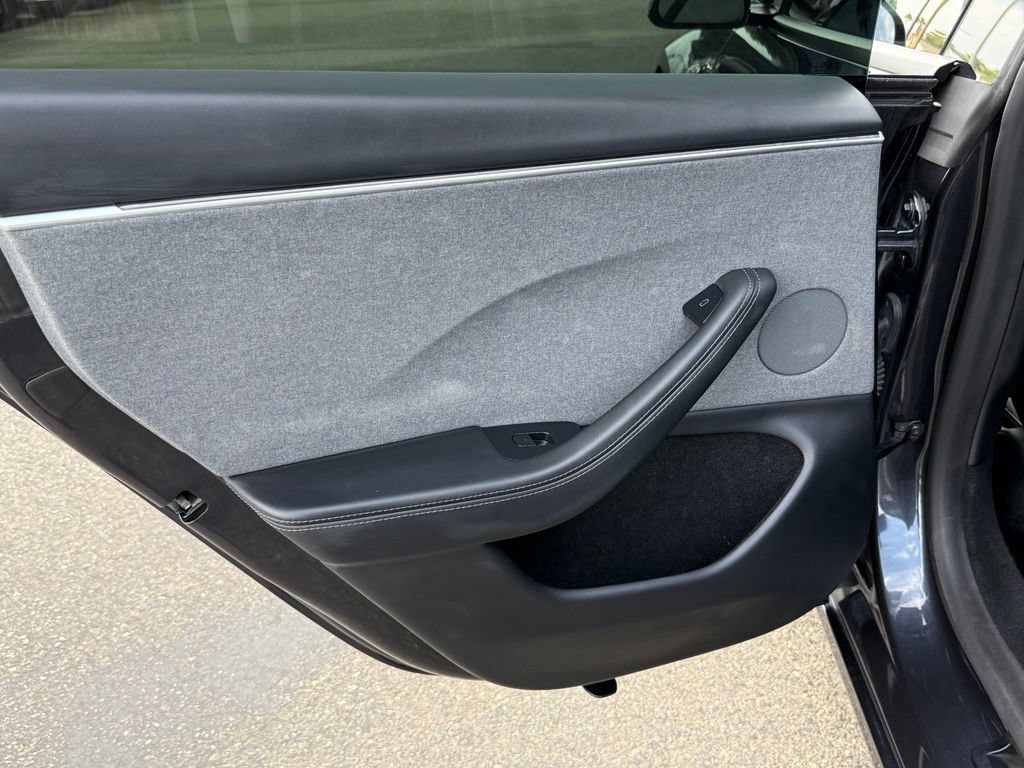 Used 2024 Tesla Model 3 Standard Range RWD image 23