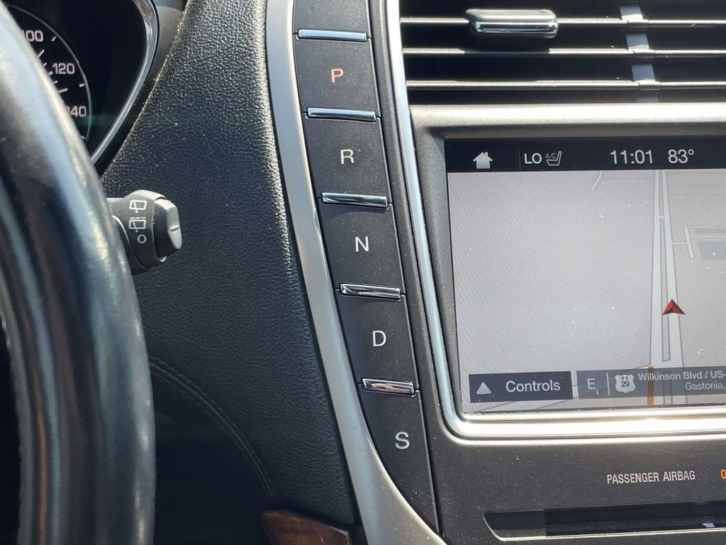Used 2017 Lincoln MKX Reserve AWD/4WD image 29