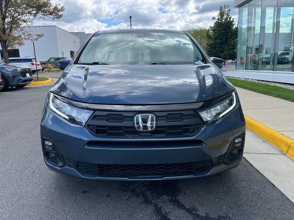 Used 2025 Honda Odyssey EX-L image 2