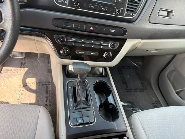 Used 2018 Kia Sedona LX FWD image 13
