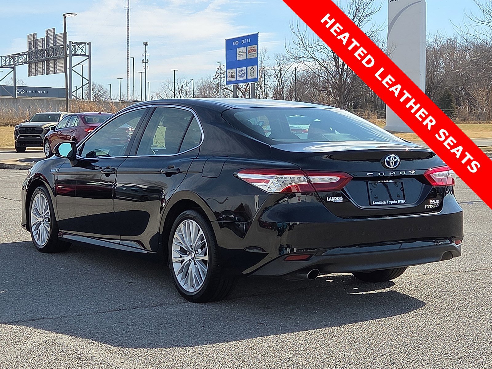 Used 2018 Toyota Camry XLE image 4
