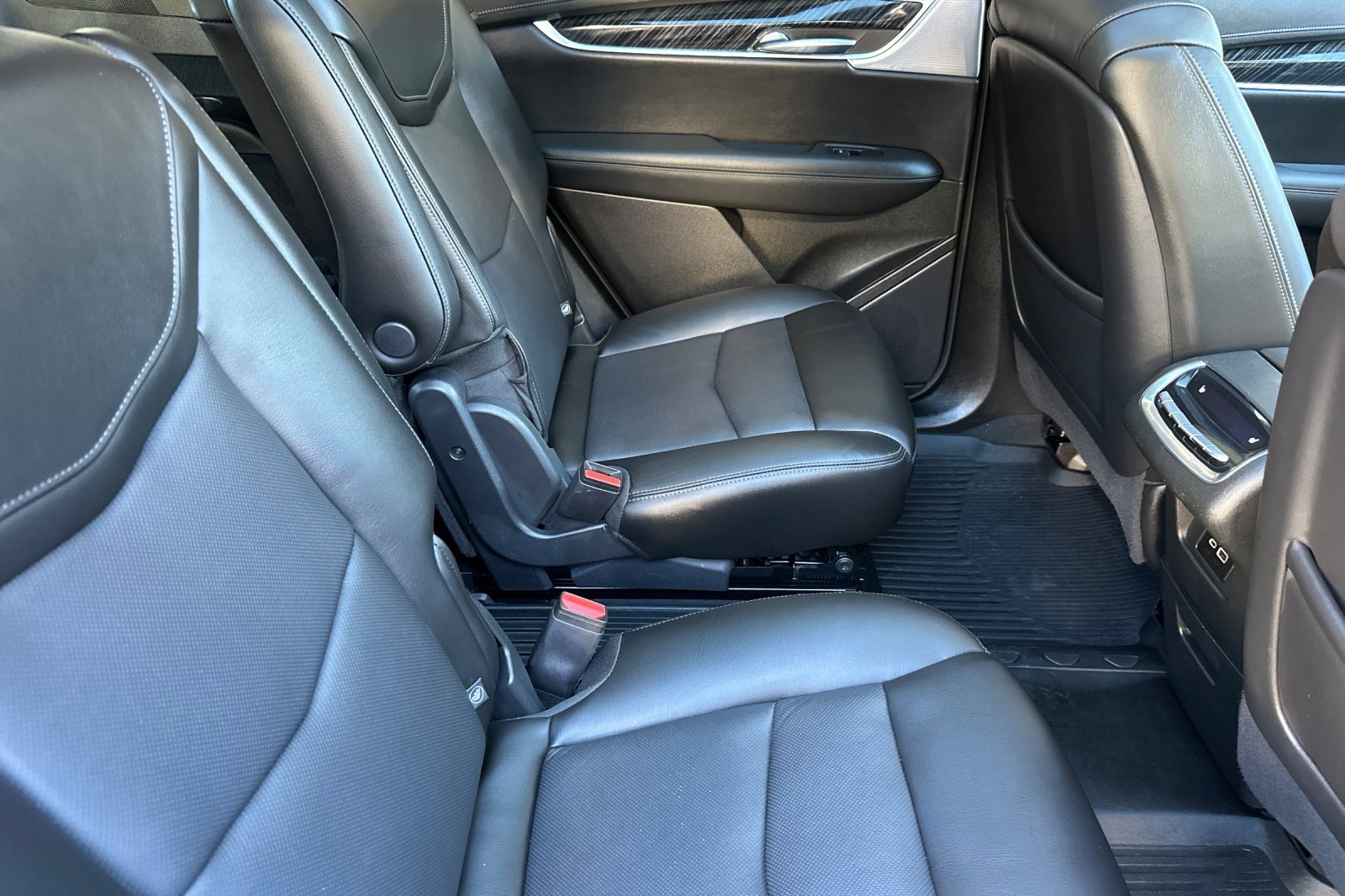 Used 2024 Cadillac XT6 Premium Luxury image 20