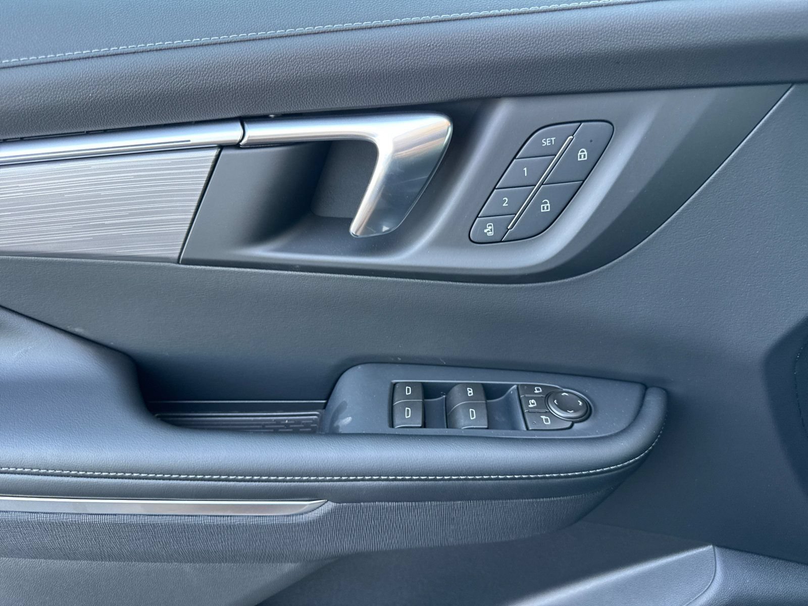 New 2026 Buick Enclave Preferred w/ Power Package FWD image 11