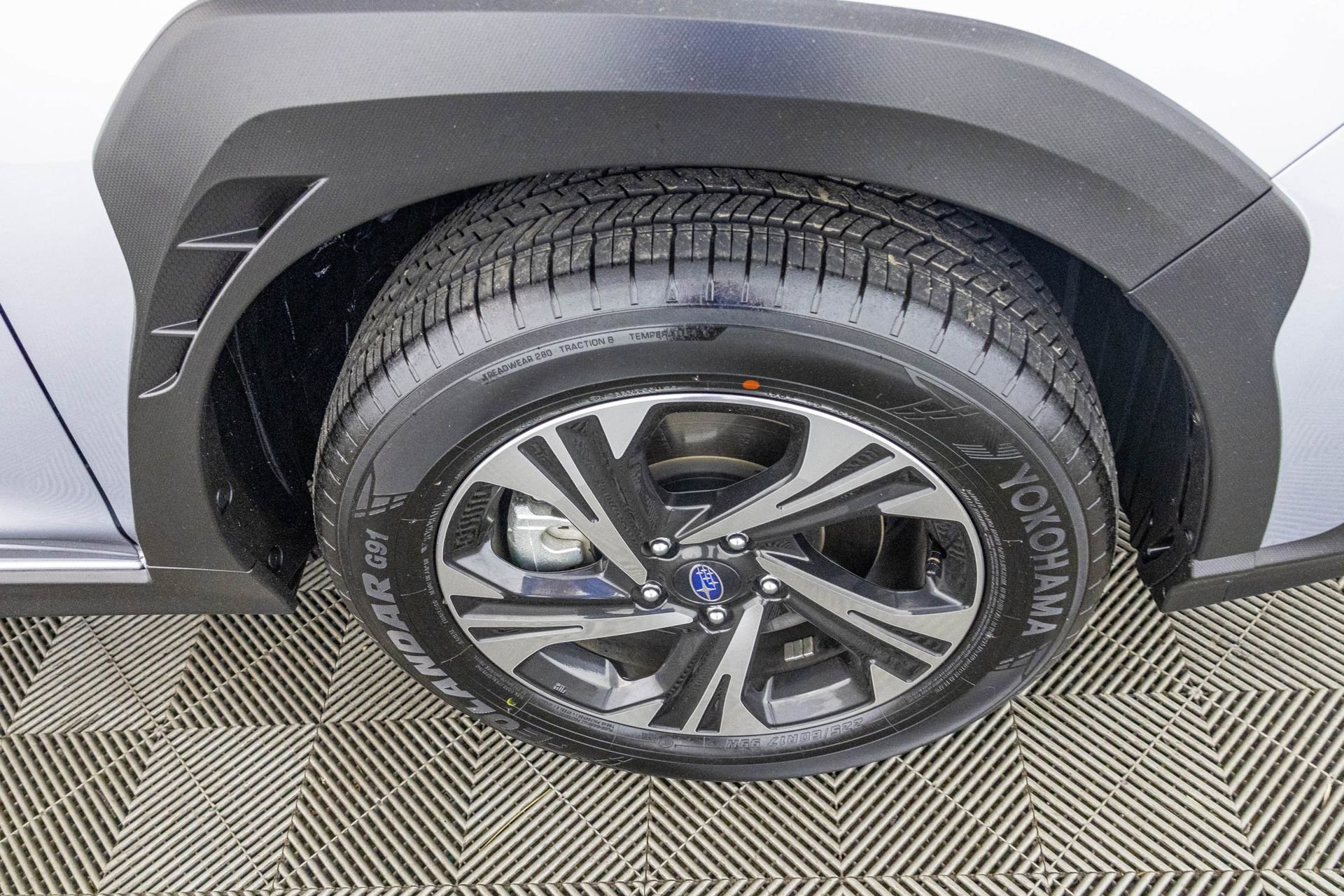 Used 2025 Subaru Crosstrek 2.0i Premium image 48