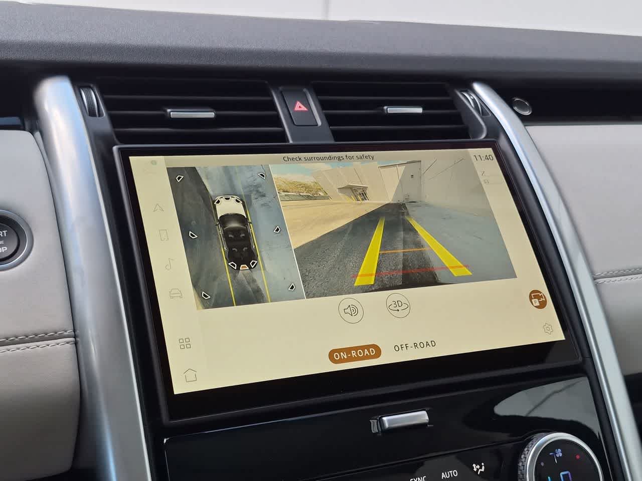 New 2026 Land Rover Discovery S AWD/4WD image 32