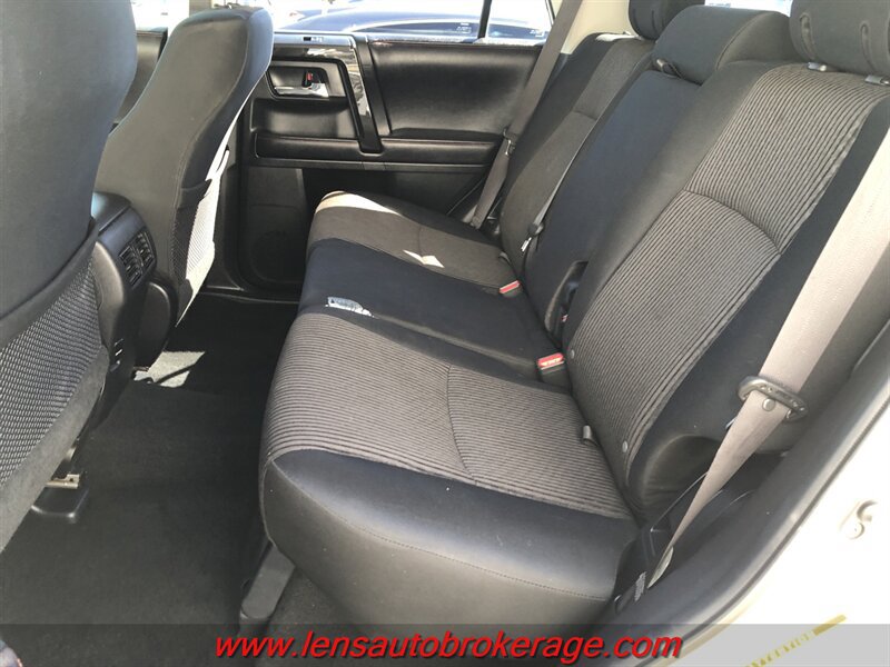 Used 2017 Toyota 4Runner TRD Off-Road AWD/4WD image 17