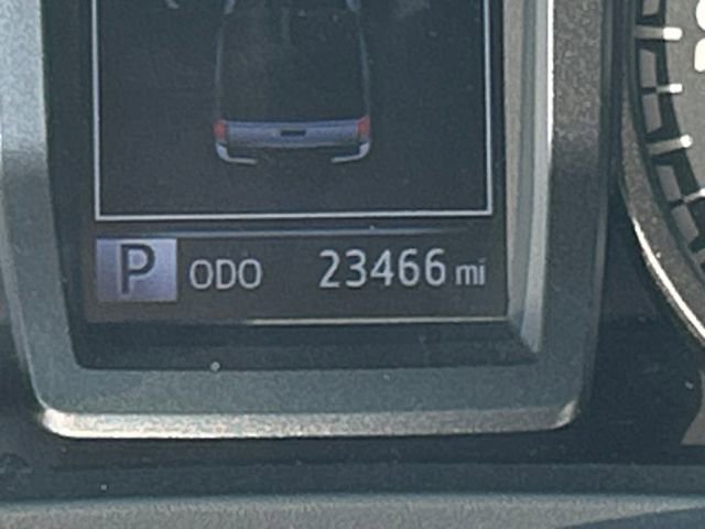 Used 2019 Toyota Tacoma TRD Off-Road AWD/4WD image 16