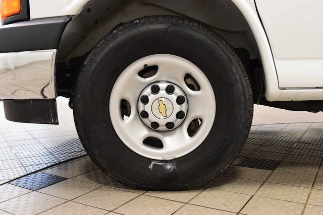 New 2025 Chevrolet Express 3500 w/ Power Convenience Package RWD image 15