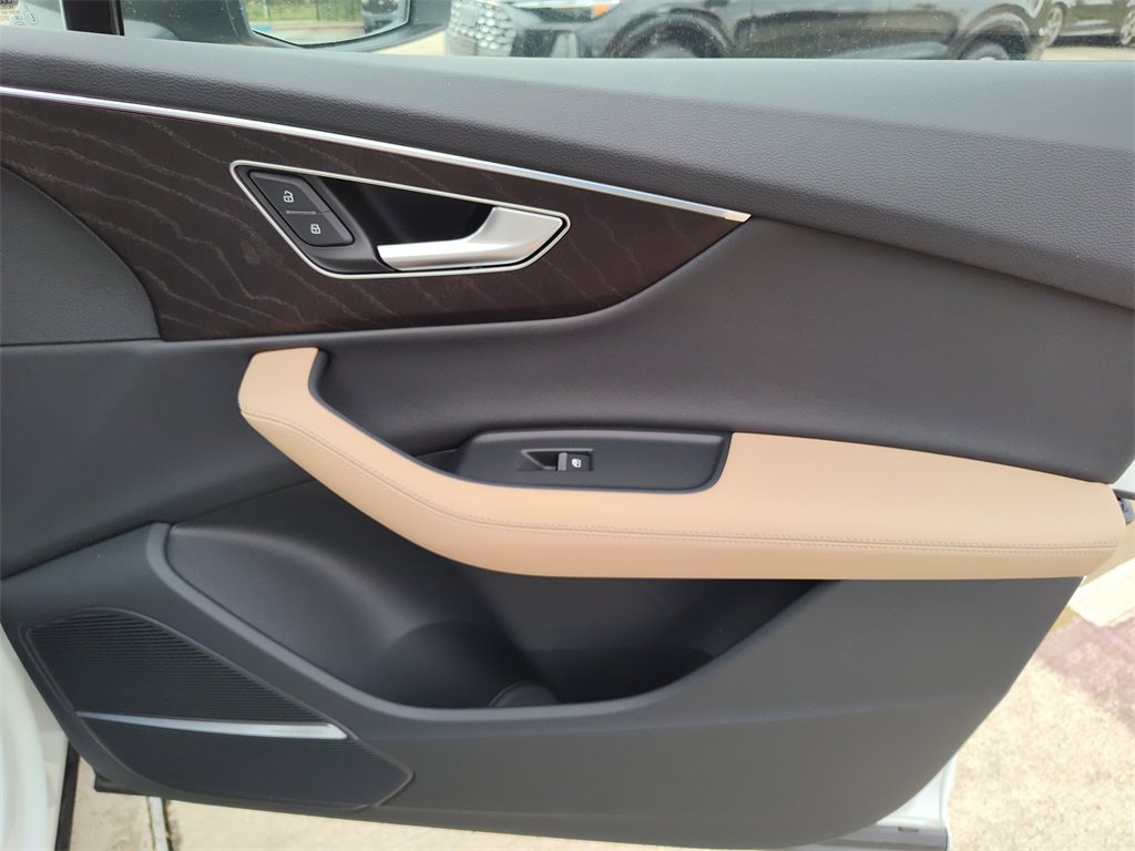 Used 2025 Audi Q7 3.0T Premium Plus image 35