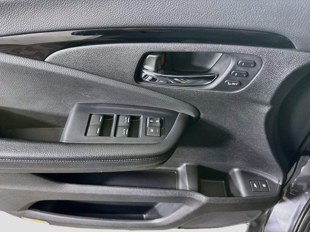 Used 2019 Honda Pilot Elite image 23
