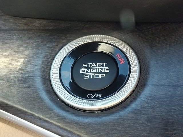 Used 2022 Jeep Grand Cherokee Limited 4xe w/ Luxury Tech Group II image 25