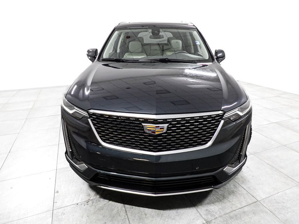 Used 2021 Cadillac XT6 Premium Luxury FWD image 3