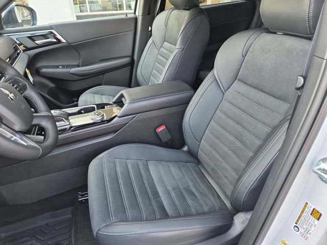 New 2026 Mitsubishi Outlander LE FWD image 15