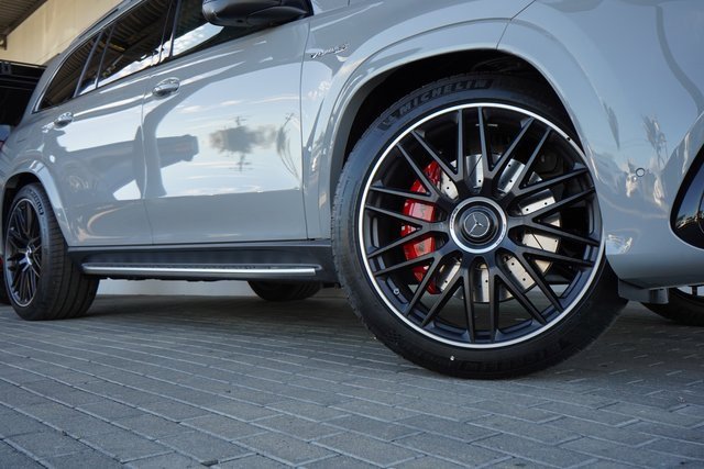 New 2026 Mercedes-Benz GLS 63 AMG 4MATIC image 12