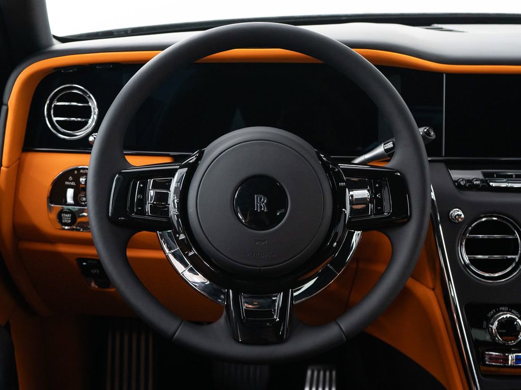 Used 2026 Rolls-Royce Cullinan AWD/4WD image 36