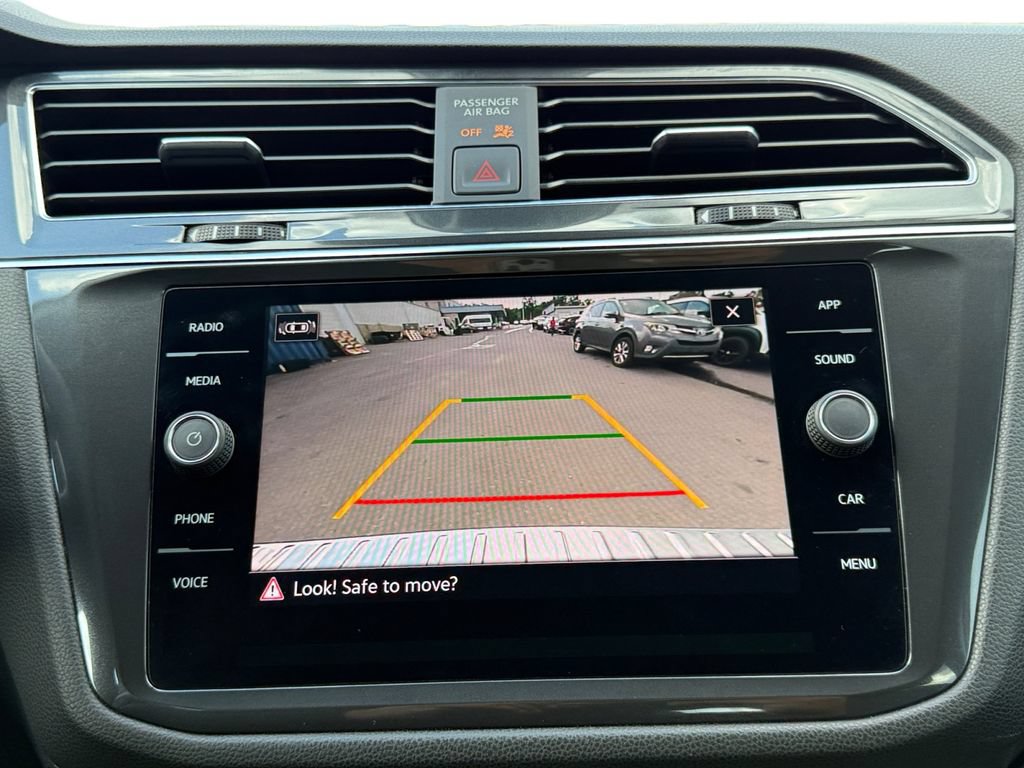 Used 2023 Volkswagen Tiguan SE FWD image 15