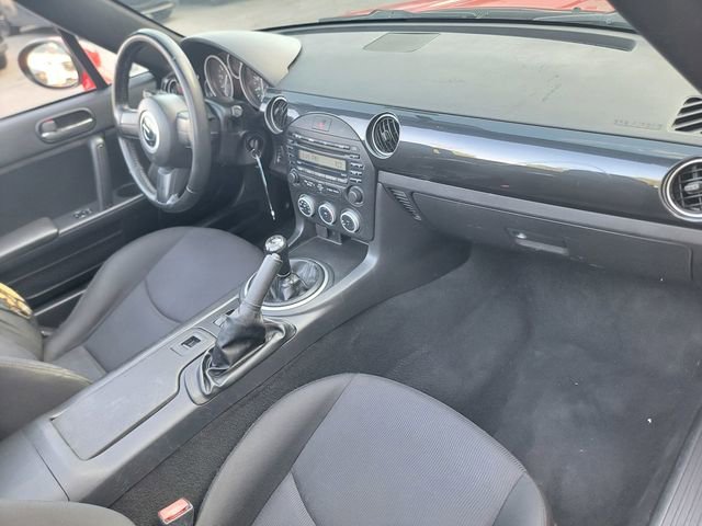 Used 2015 MAZDA MX-5 Miata Sport image 14