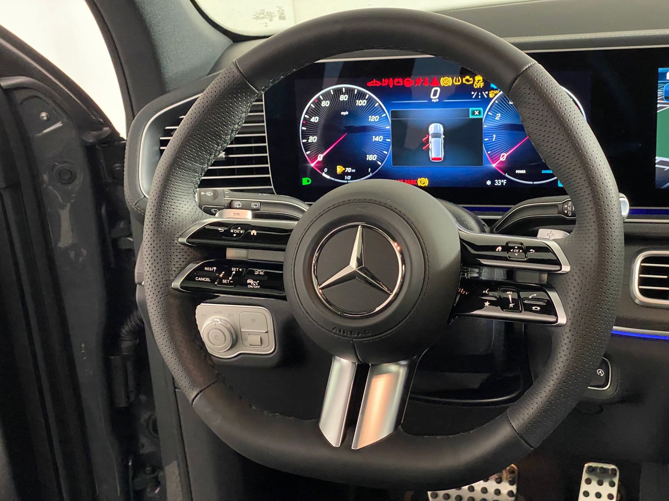 New 2026 Mercedes-Benz GLS 450 4MATIC image 16