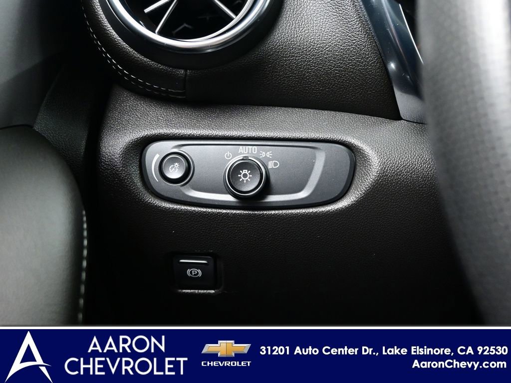 New 2025 Chevrolet Blazer LT w/ Convenience Package image 13