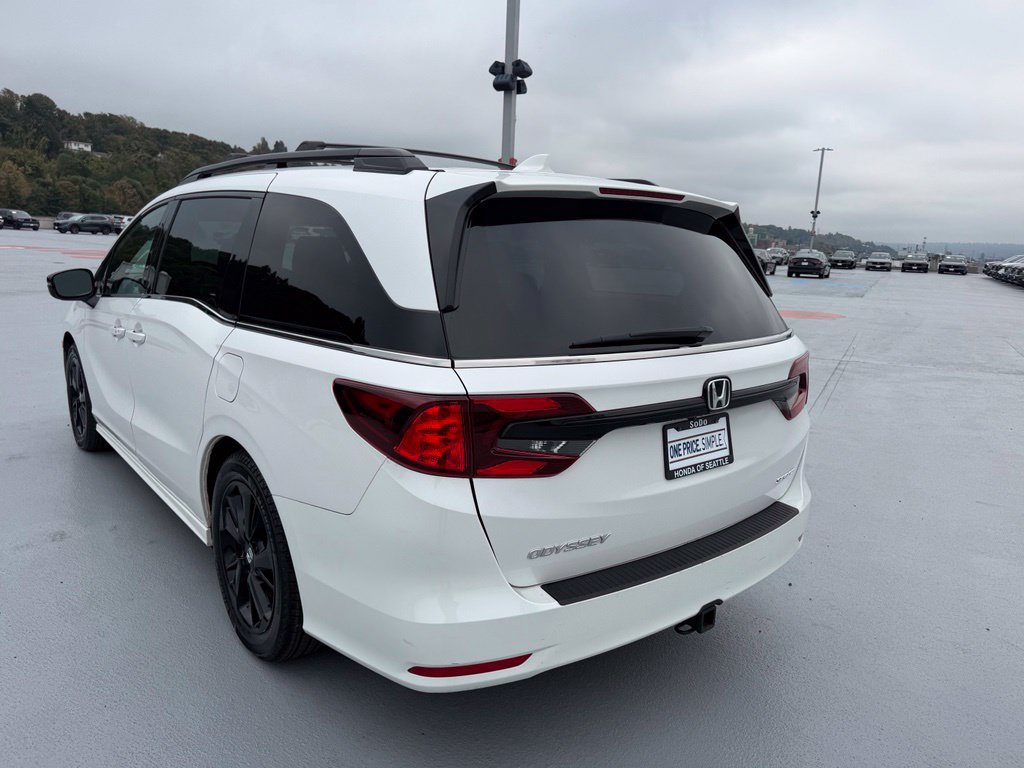 Certified 2024 Honda Odyssey Sport image 9