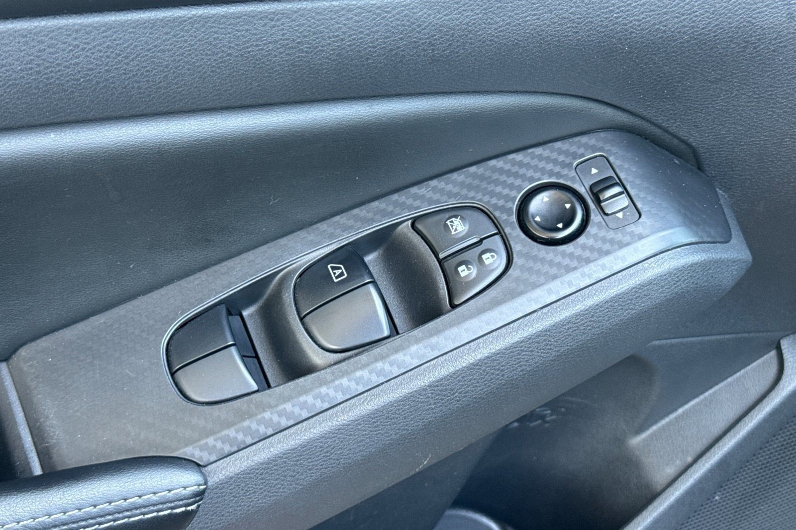 Used 2022 Nissan Altima 2.5 SV FWD image 14