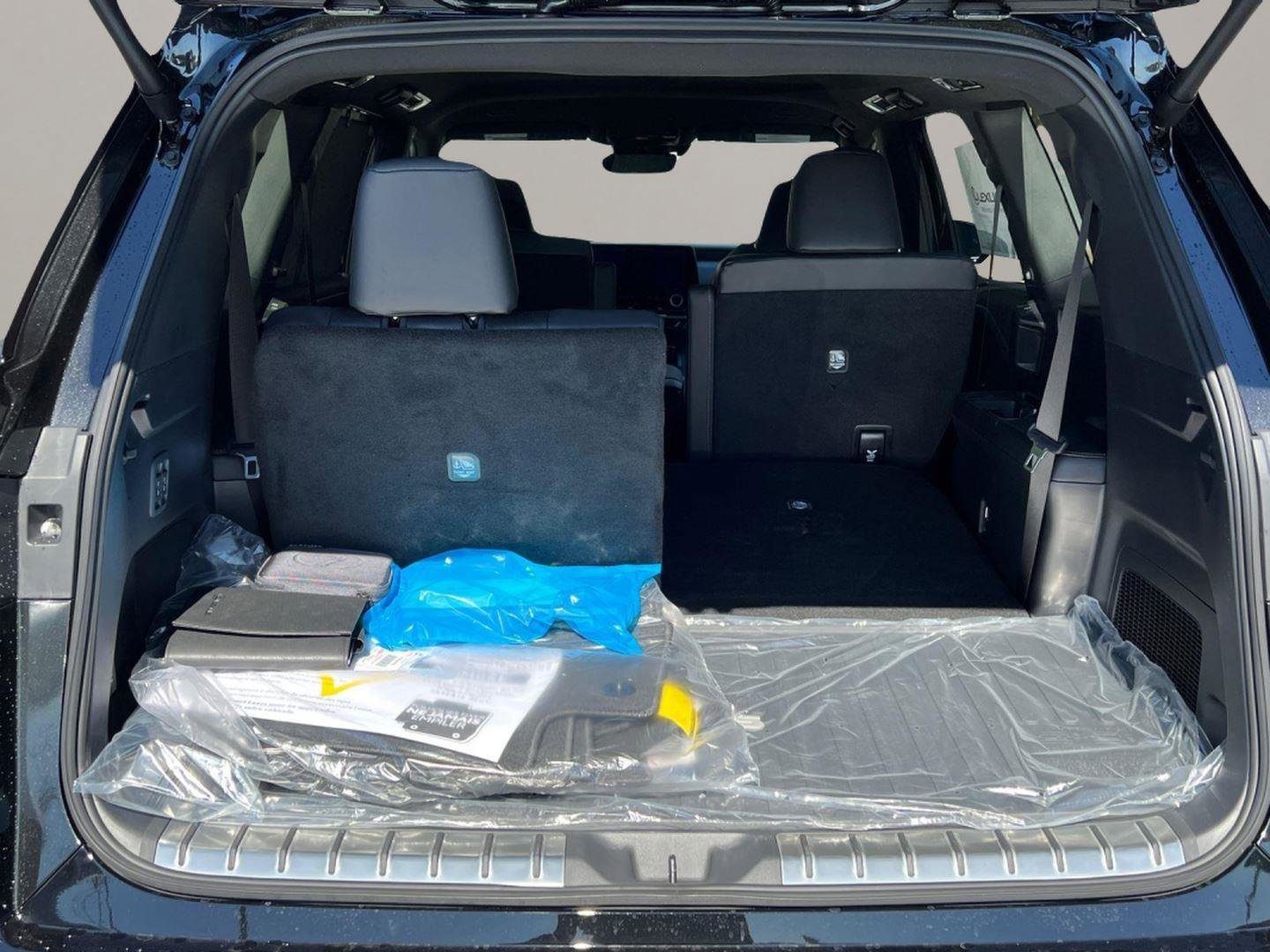 New 2026 Lexus TX 500h AWD image 13