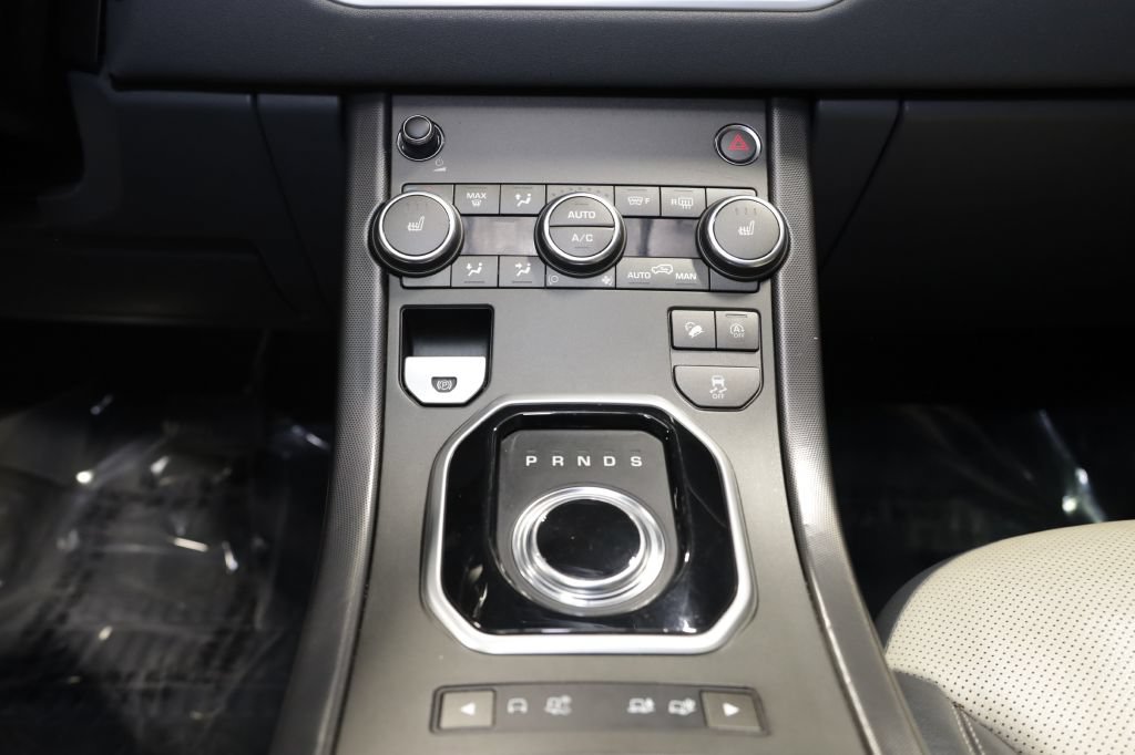 Used 2018 Land Rover Range Rover Evoque SE AWD/4WD image 30