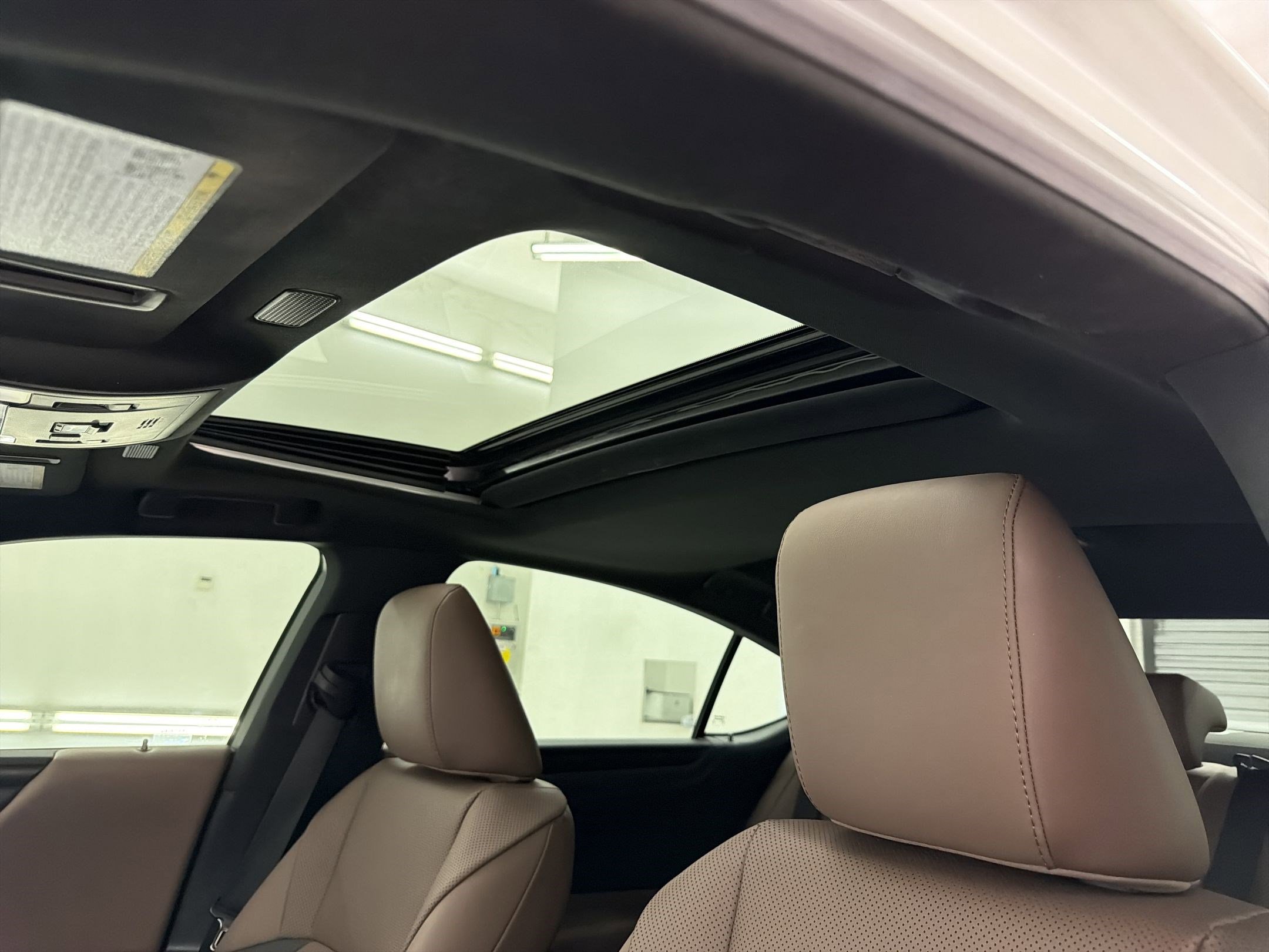 Certified 2025 Lexus ES 350 w/ Premium Package FWD image 16