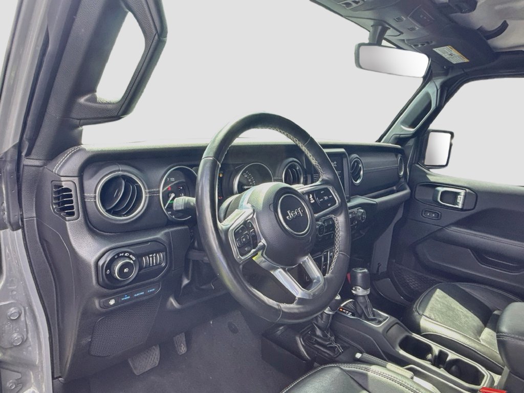 Used 2022 Jeep Wrangler Unlimited Sahara w/ Cold Weather Group AWD/4WD image 12