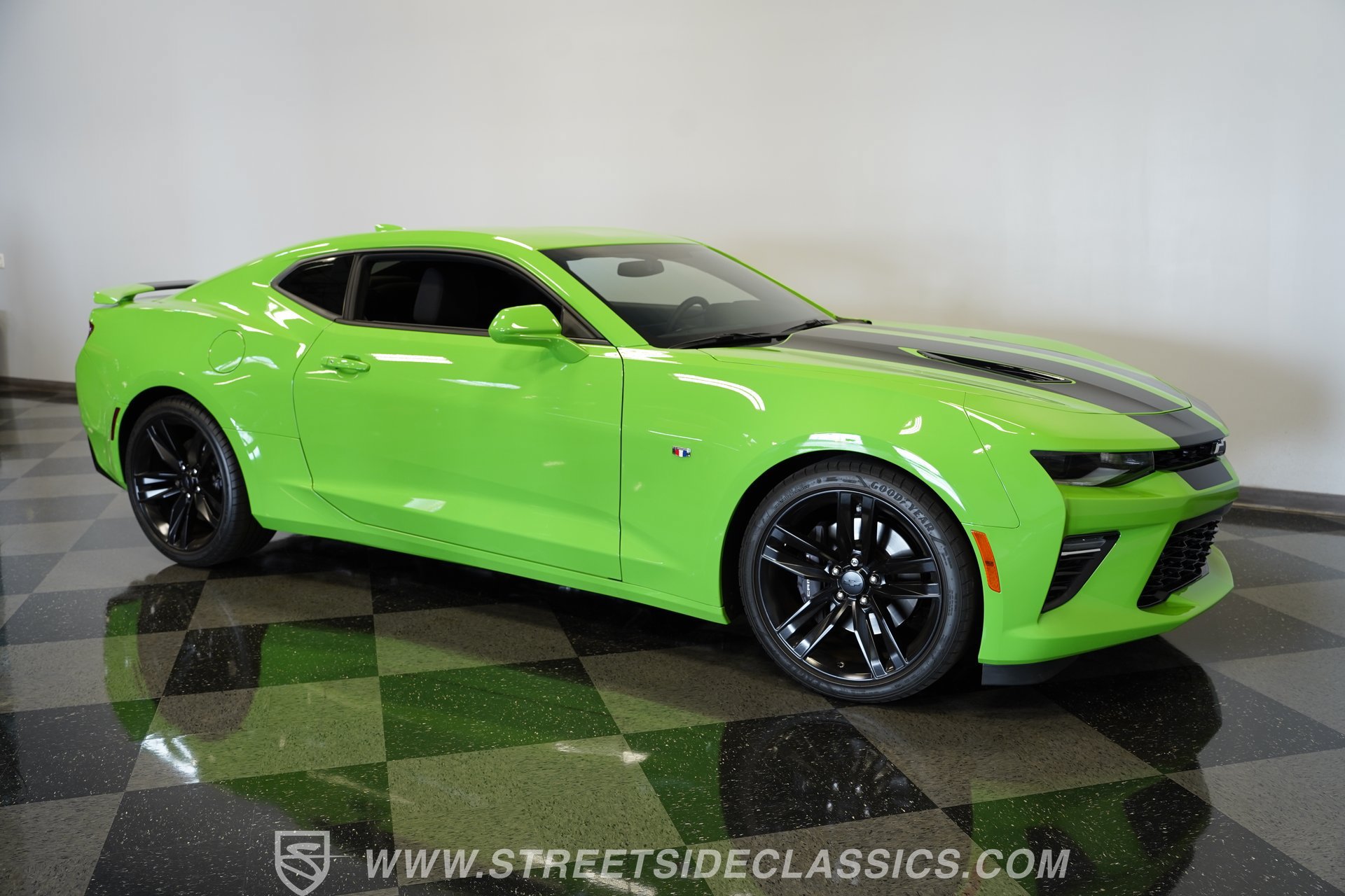 Used 2017 Chevrolet Camaro SS RWD image 16