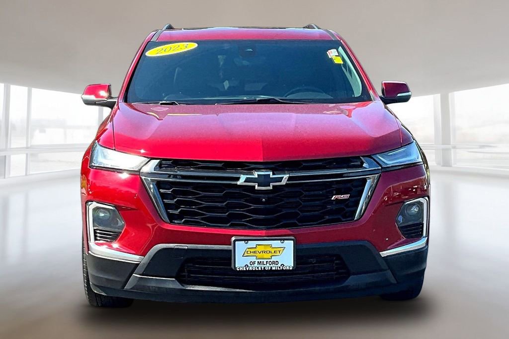 Used 2023 Chevrolet Traverse RS AWD/4WD image 2
