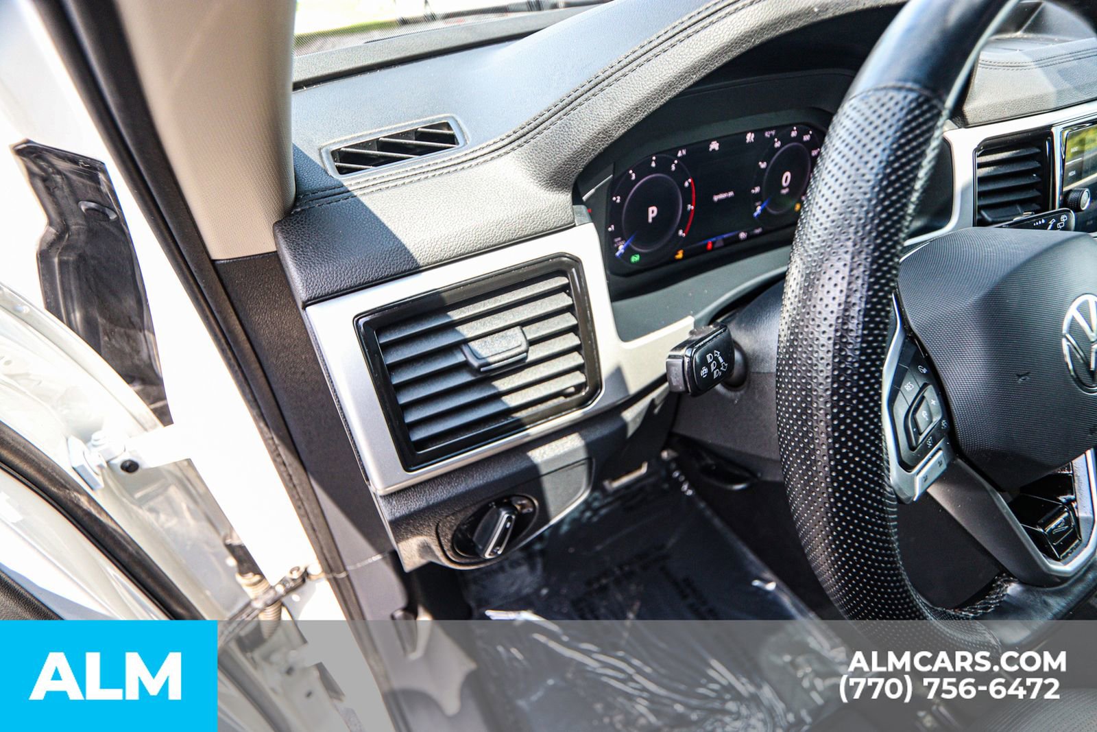 Used 2023 Volkswagen Atlas SEL Premium image 44