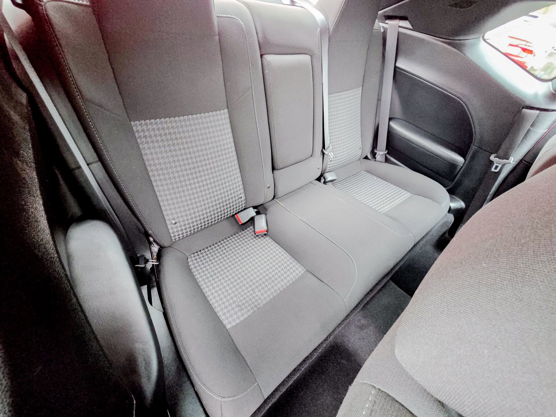 Used 2022 Dodge Challenger GT image 30