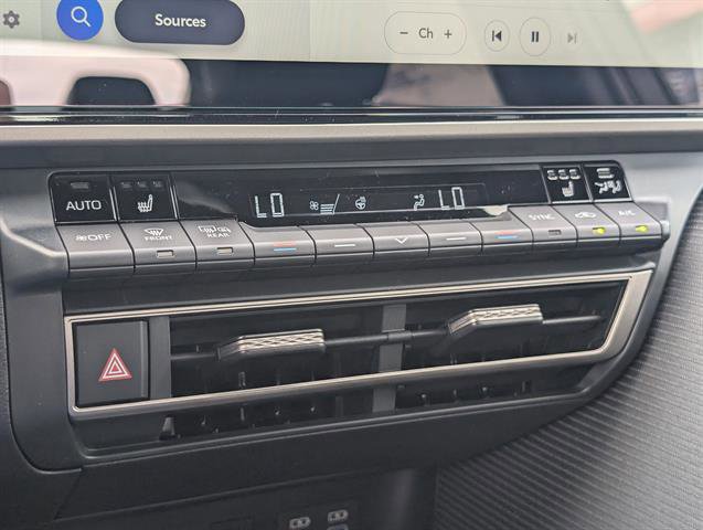 New 2026 Toyota Camry Hybrid image 21