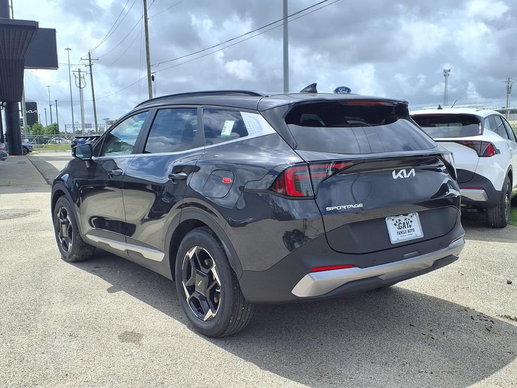 New 2026 Kia Sportage EX w/ EX Panorama Roof Package FWD image 2