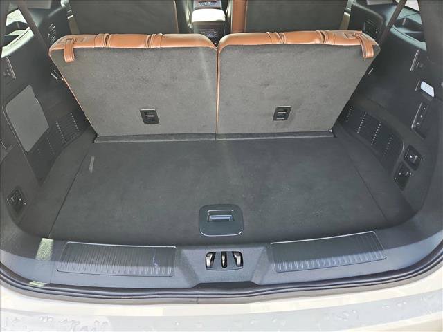 Used 2023 Lincoln Aviator Reserve w/ Equipment Group 201A AWD/4WD image 6